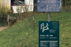 Panneau de la Réserve naturelle du Creux-du-Van (5 mai 2019)