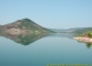 Magnifique lac bordé de terre rouge (ruffe), au calme et à la tranquillité incomparable (10 juillet 2003)