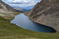 Vue du lac Licony depuis le col (9 août 2023)